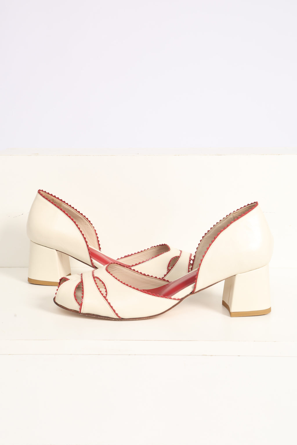 Rita Off White c/ Vermelho