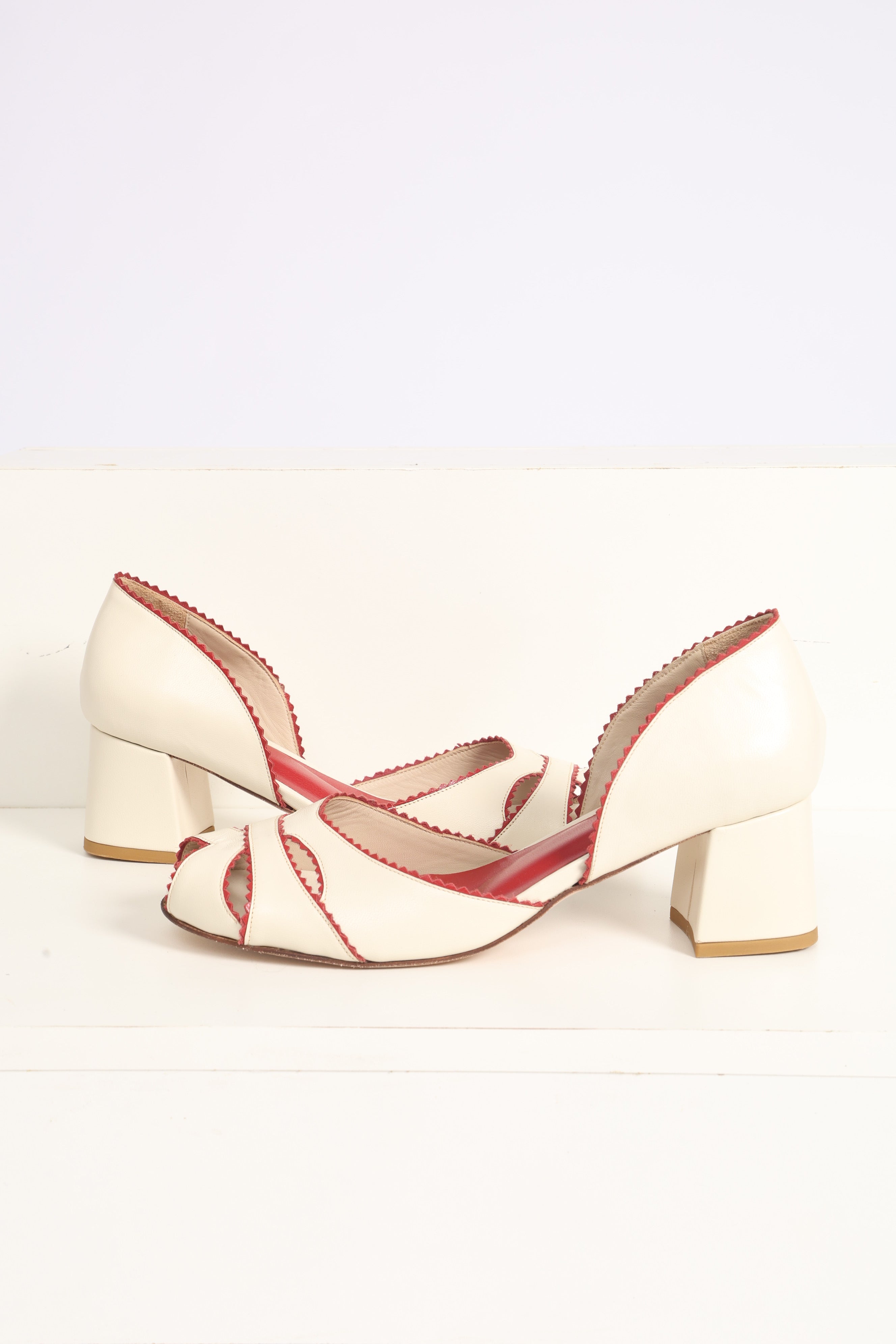 Rita Off White c/ Vermelho