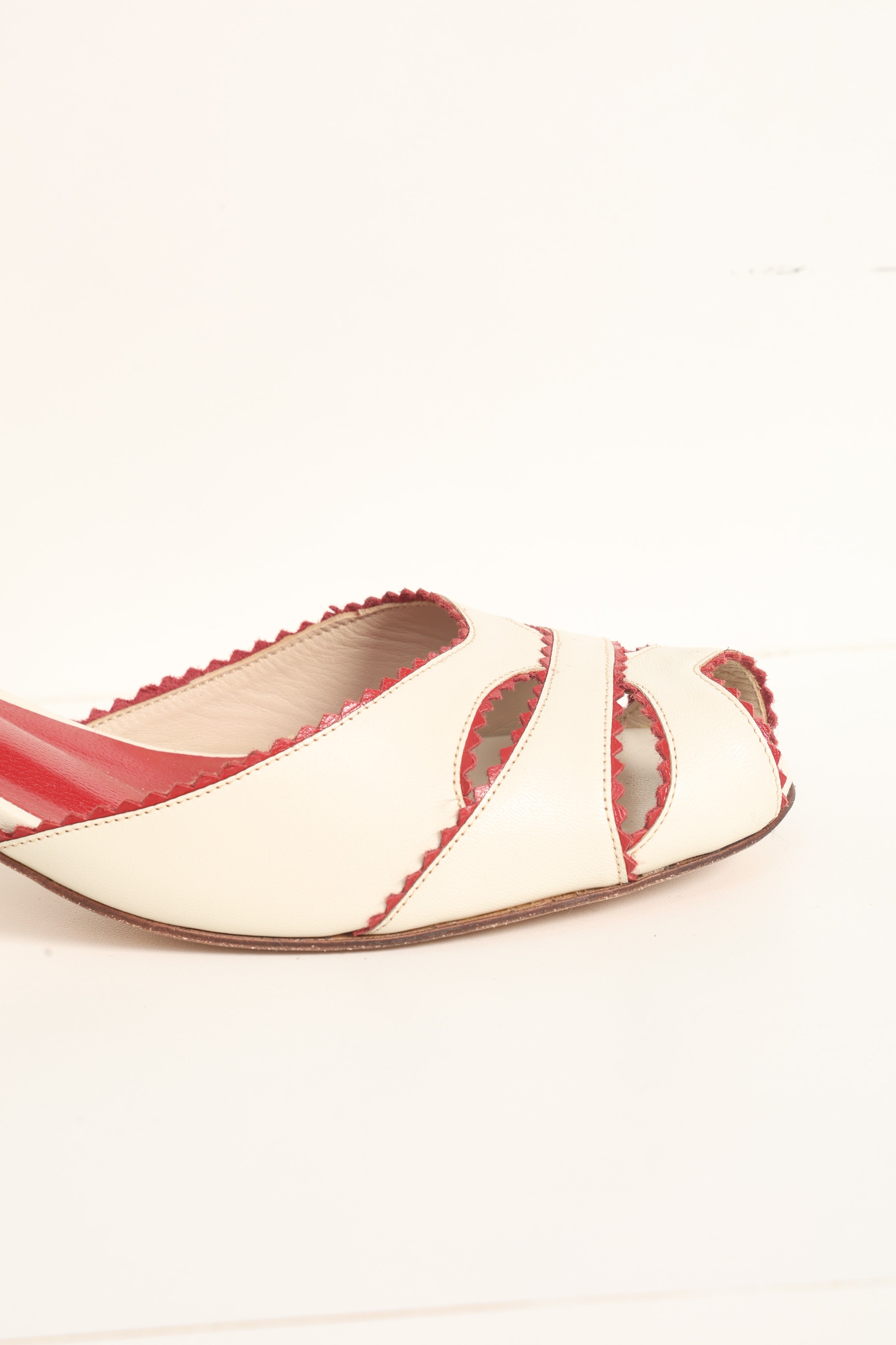 Rita Off White c/ Vermelho