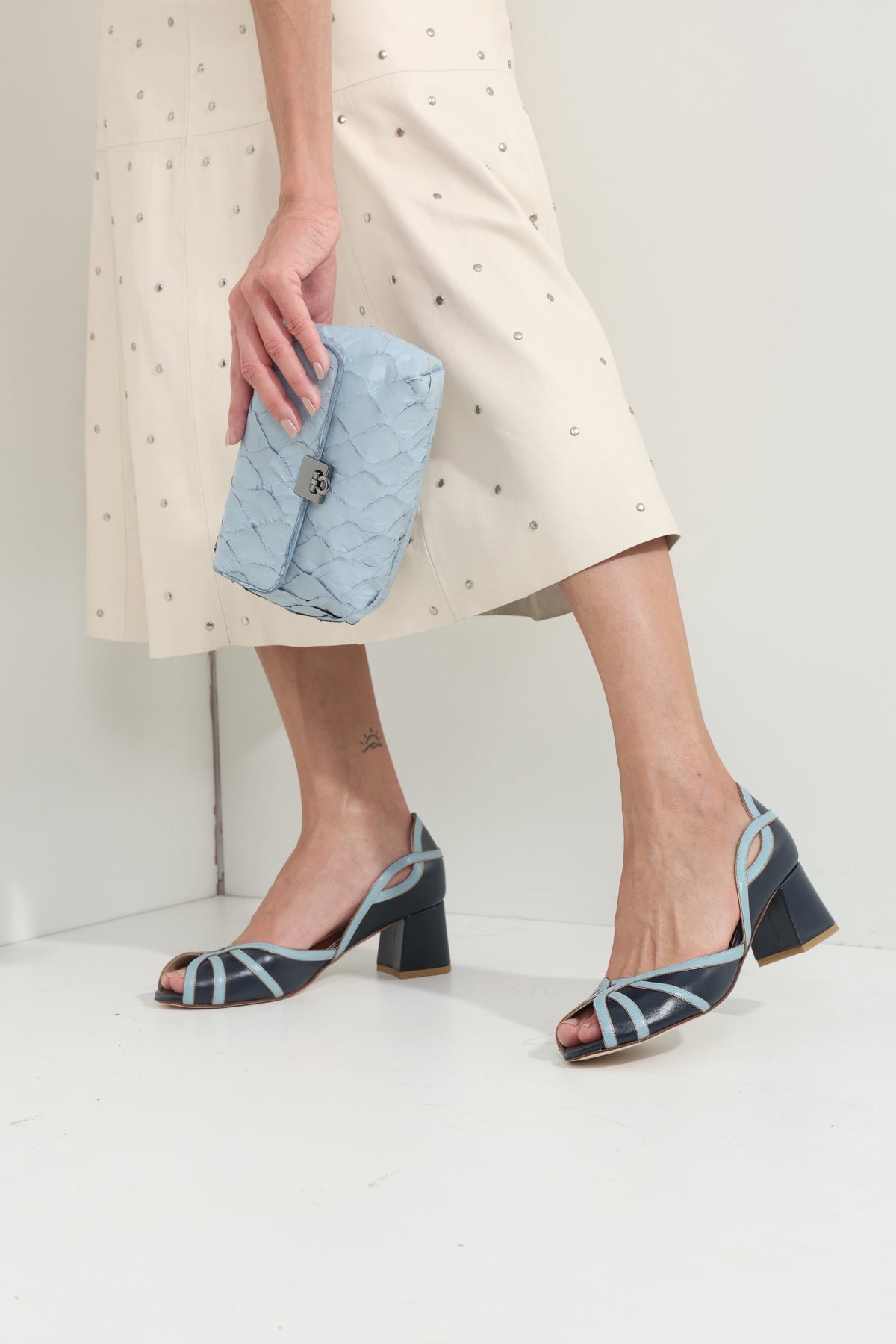 Peep Toe Wal Azul Marinho Bicolor