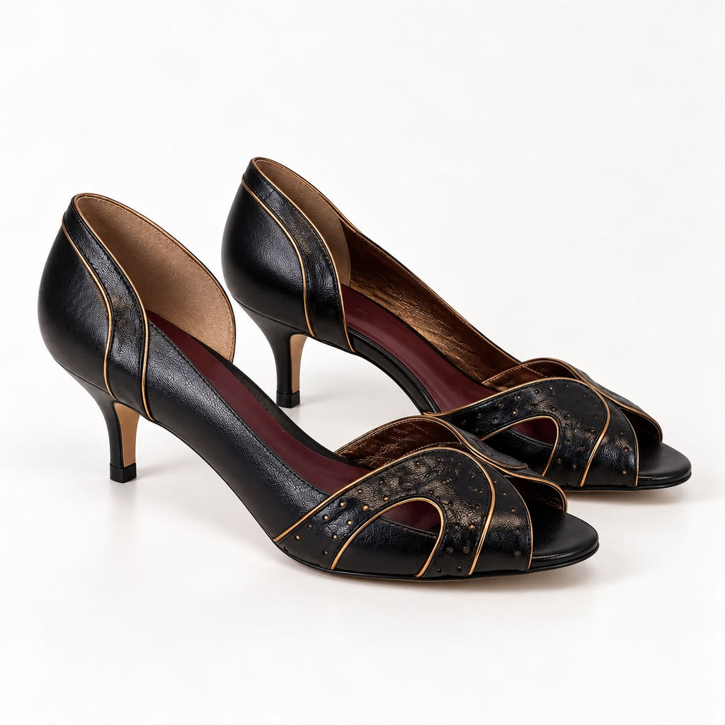 Peep Toe Cecília em Couro Legítimo Preto - Detalhes em Ouro Velho
