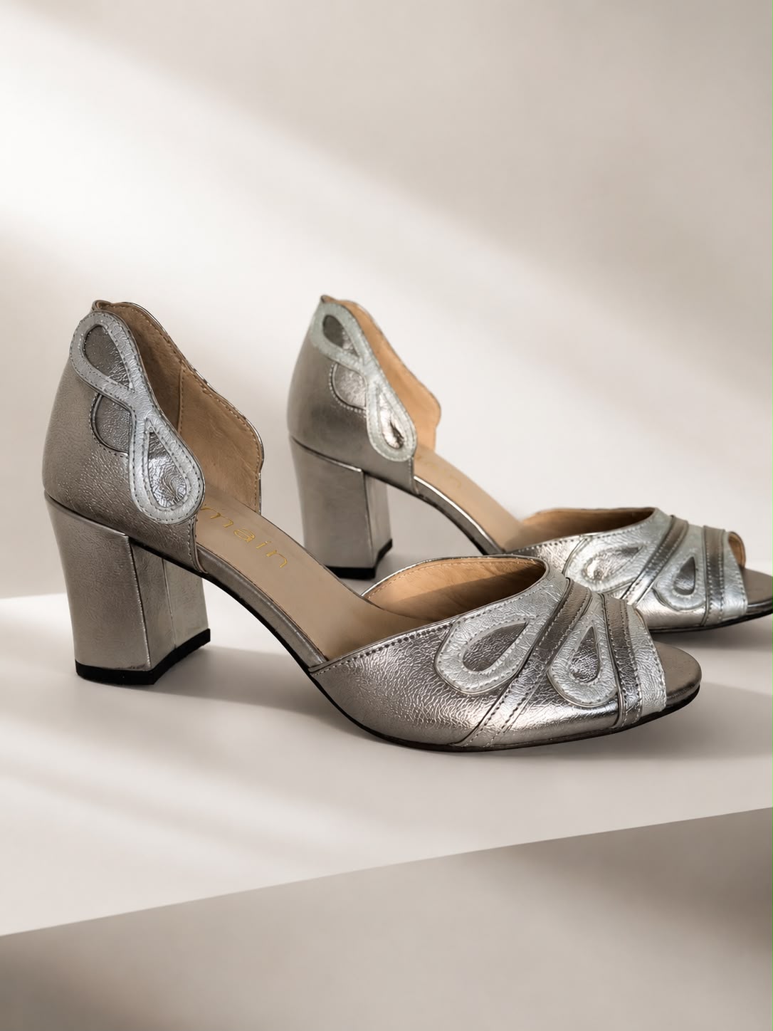 Peep Toe Tina em Couro Legítimo Prata Velho