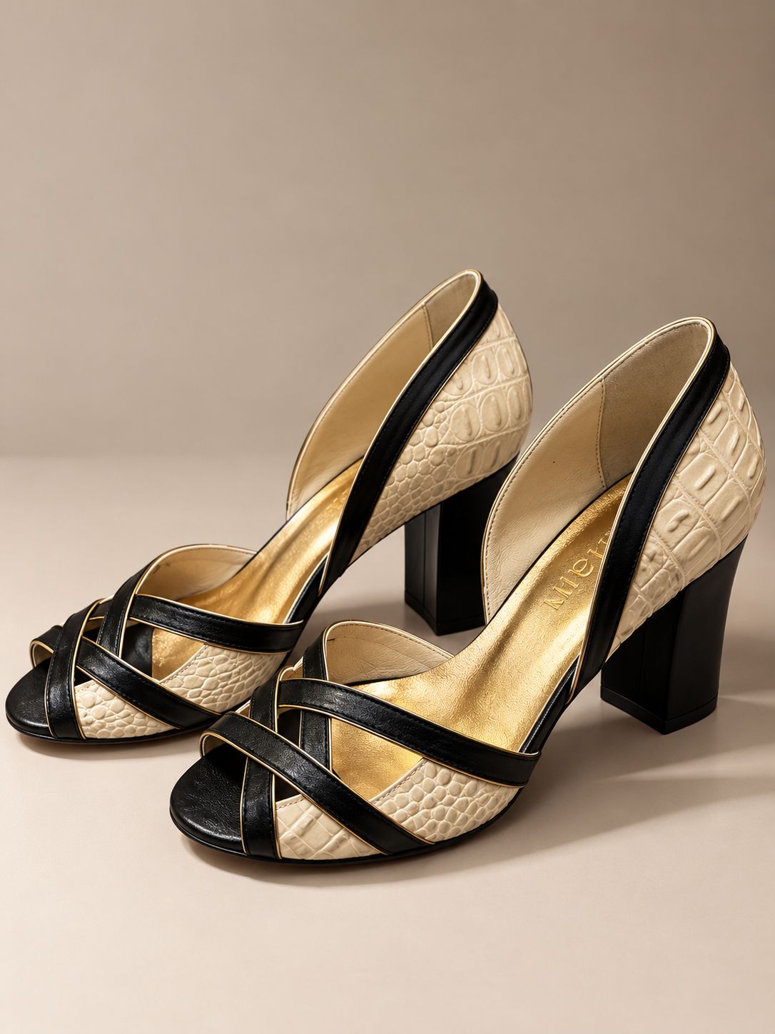 Peep Toe Giulia em Couro Legítimo Preto - Detalhes em Croco Off White