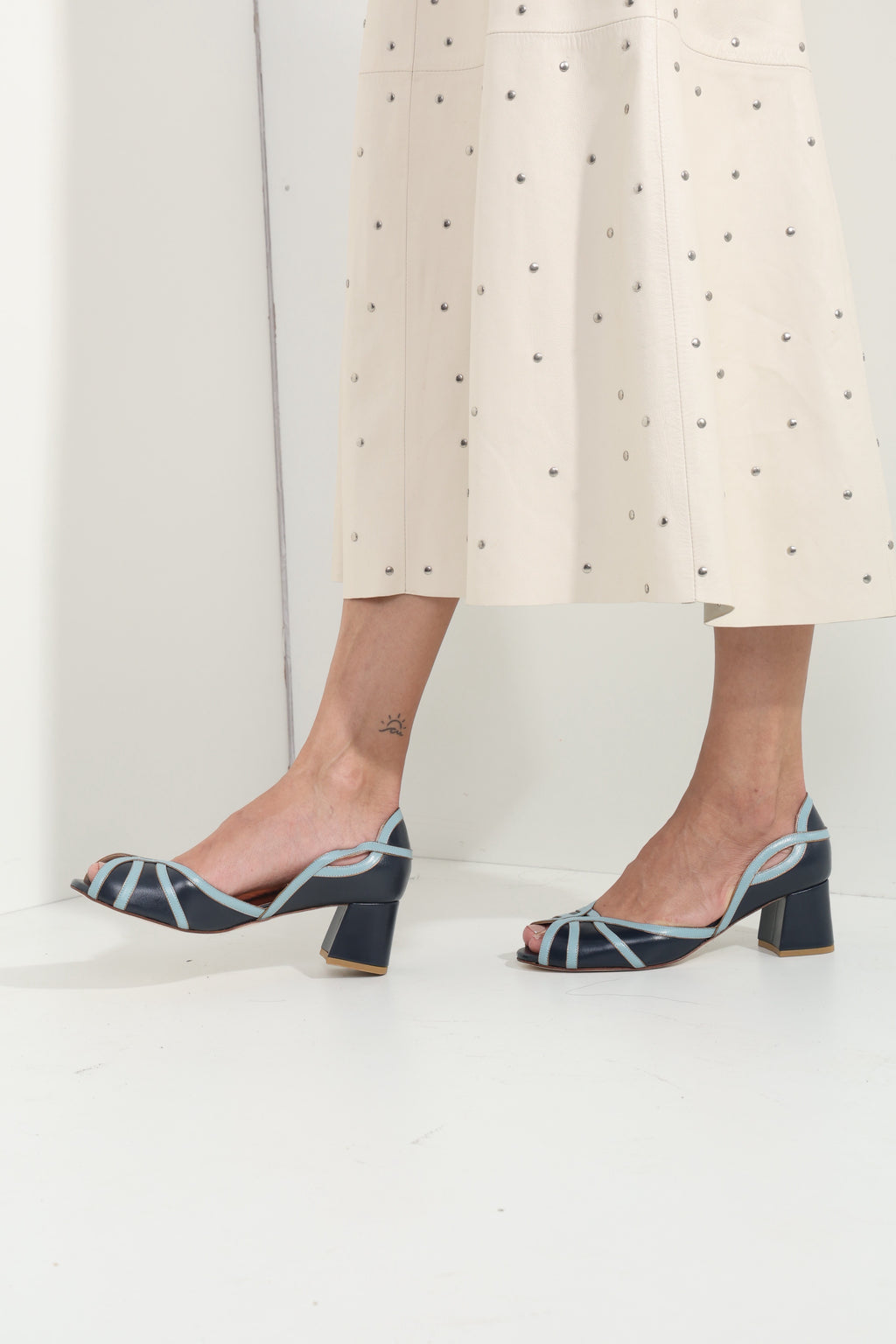 Peep Toe Wal Azul Marinho Bicolor
