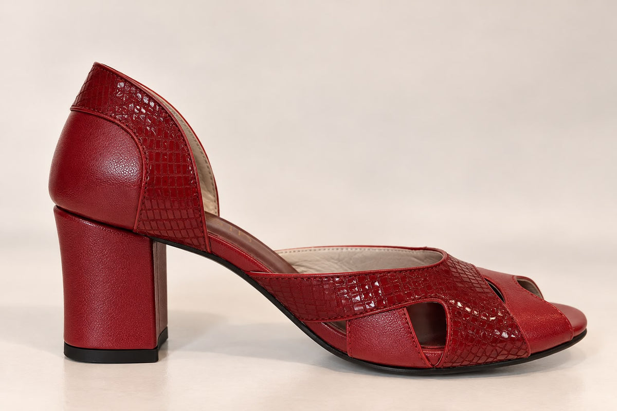 Peep Toe Simone em Couro Legítimo Vermelho - Detalhes em Leazar