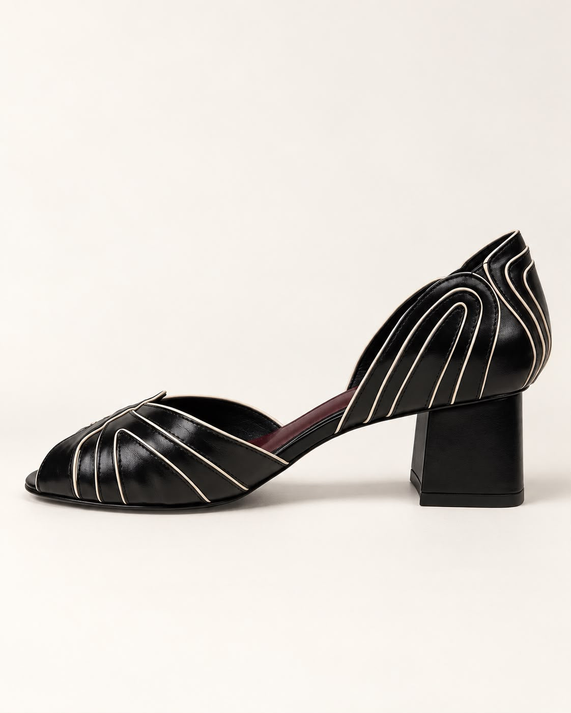 Peep Toe Paula em Couro Legítimo Preto - Detalhes em Off White
