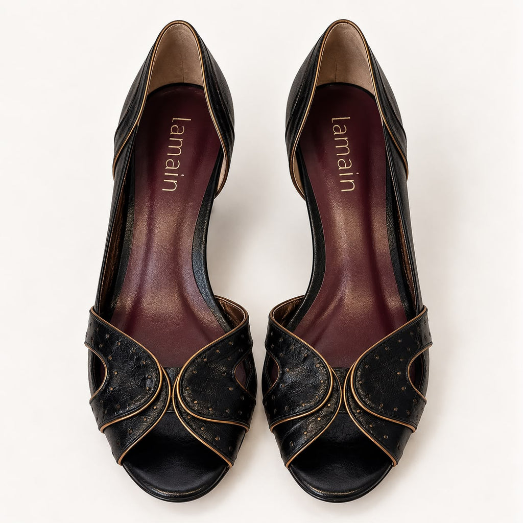 Peep Toe Cecília em Couro Legítimo Preto - Detalhes em Ouro Velho