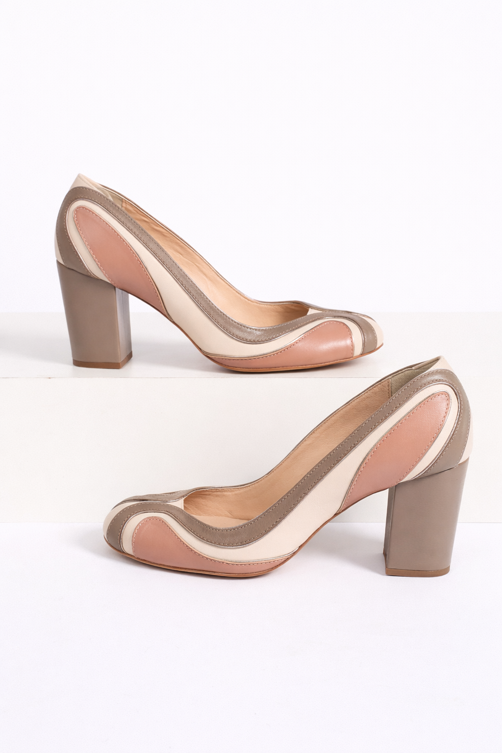 Scarpin Ticiane Fendi, Off White e Rose