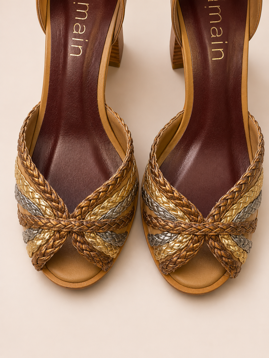 Débora Nude and Old Gold Peep Toe