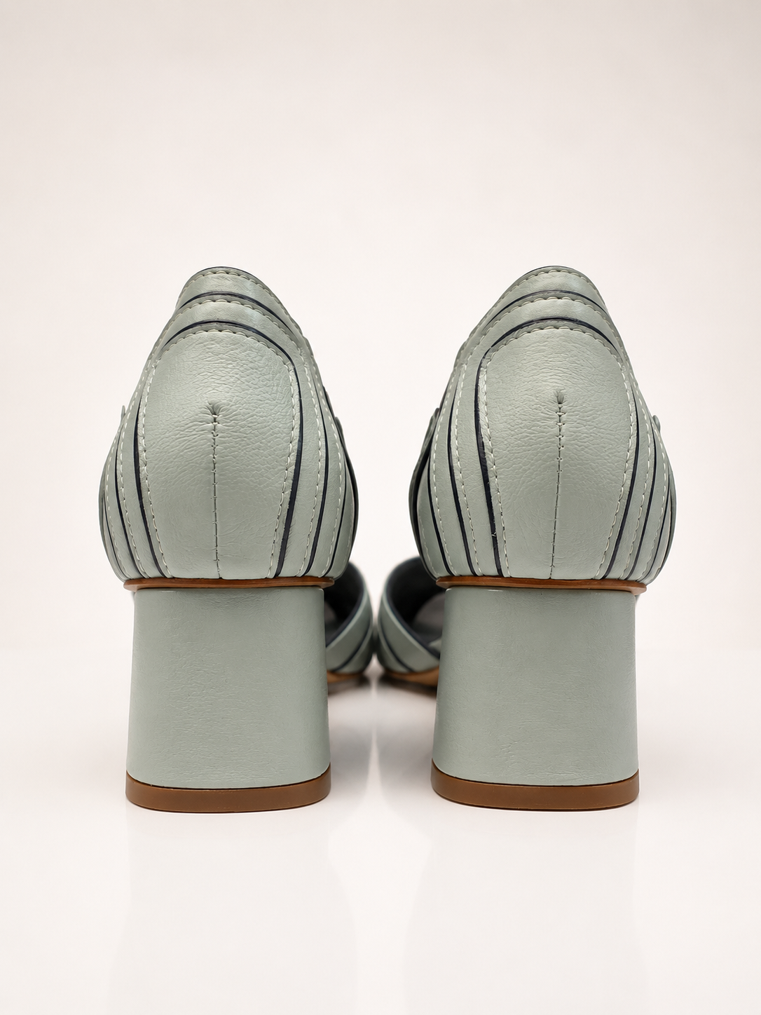 Peep Toe Paula Azul Nuvem c/ Marinho