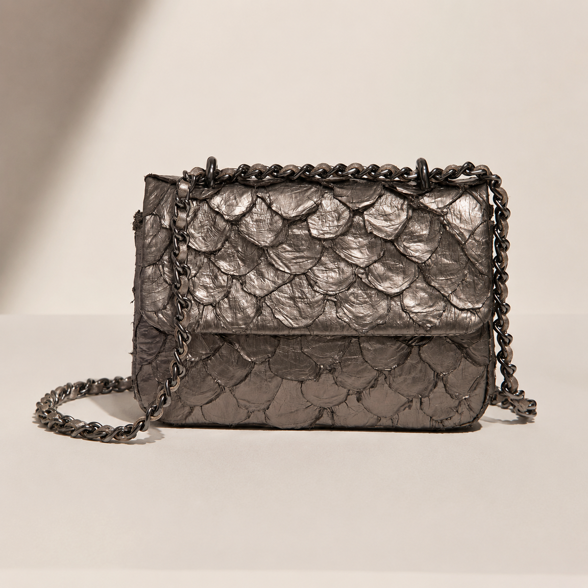 Bolsa Bali Pirarucu Prata Velha