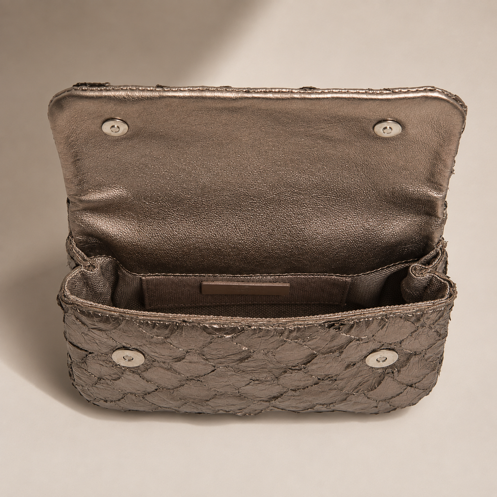 Bolsa Bali Pirarucu Prata Velha