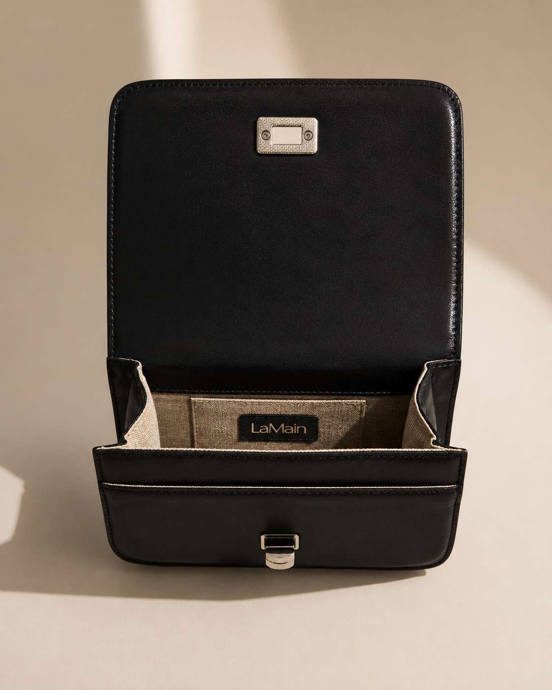 Francis Pirarucu Black Bag