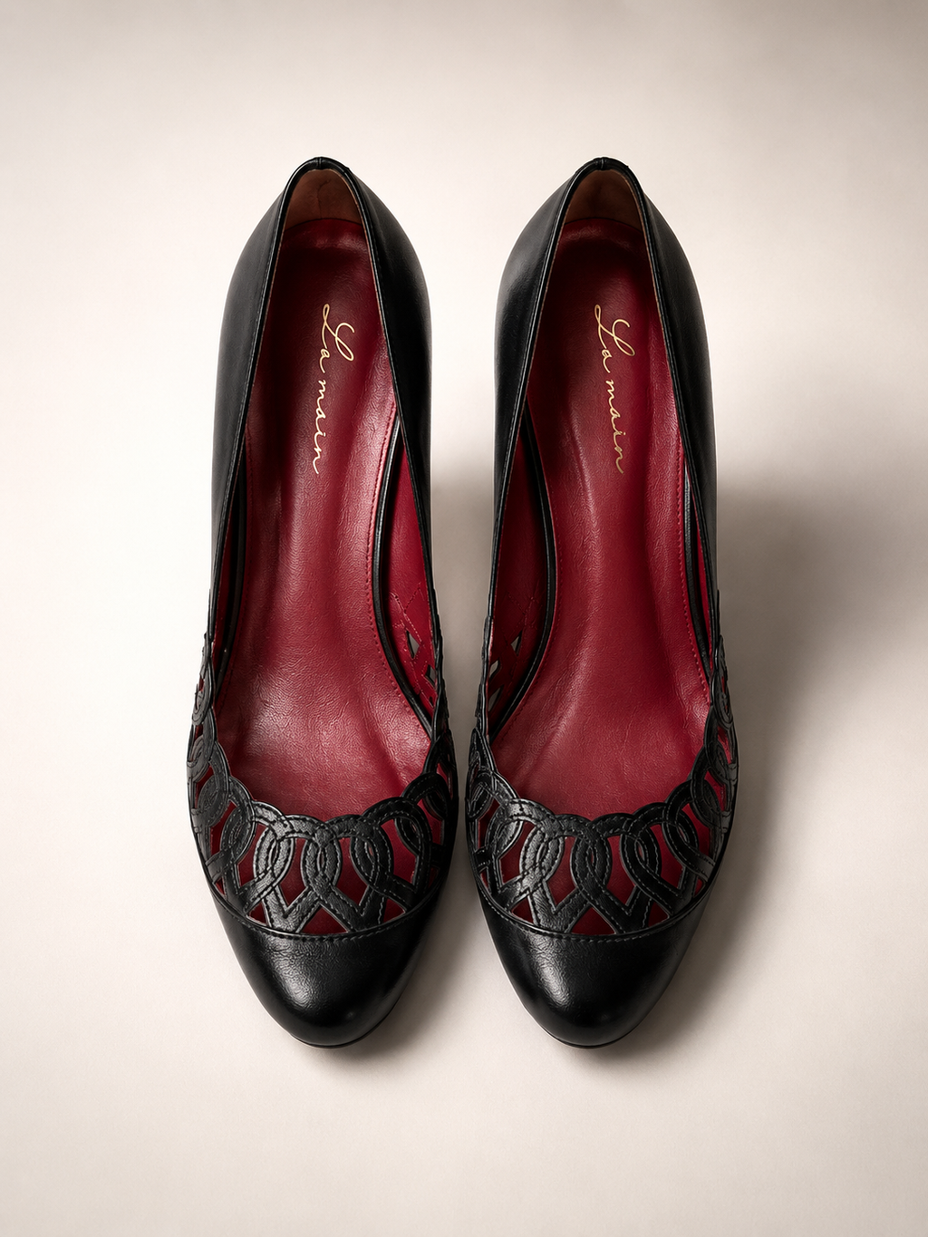 Scarpin Bella em Couro Legítimo Preto