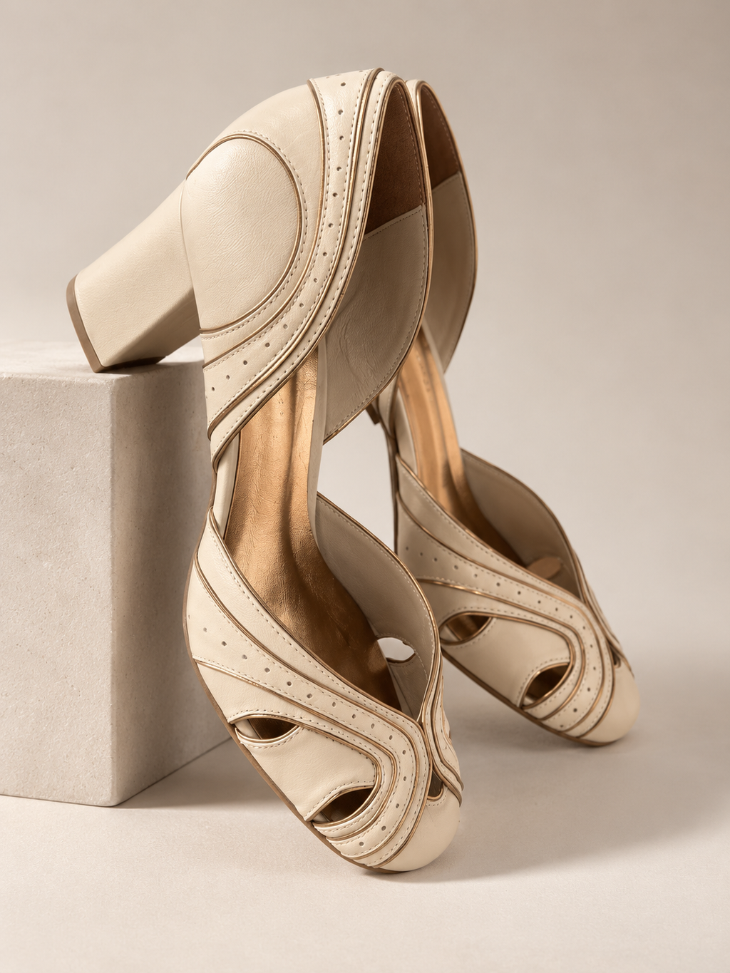 Violet Nude Bistro Shoe